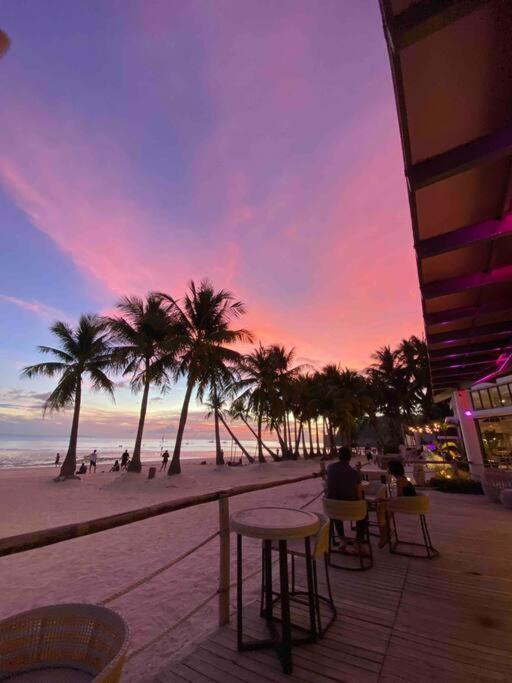 Casablanca Boracay 4 Bedroom Stn 1 With Private Pool Apartment *