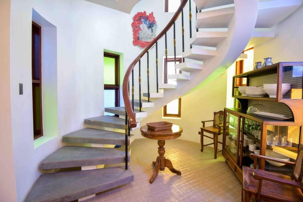 Casablanca Boracay 4 Bedroom Stn 1 With Private Pool Apartment