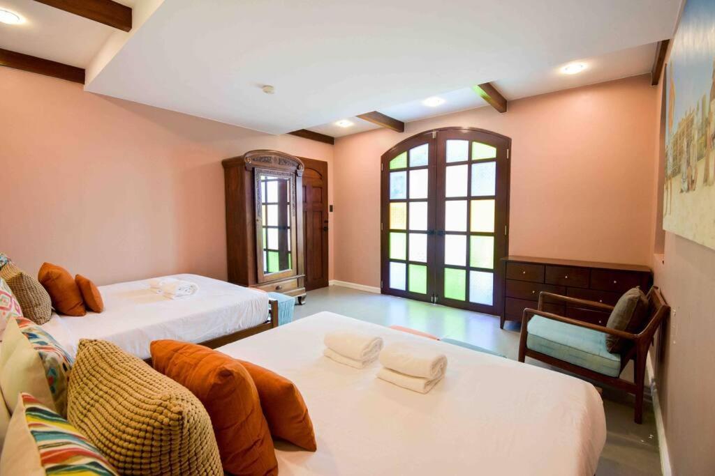 Casablanca Boracay 4 Bedroom Stn 1 With Private Pool Apartment *