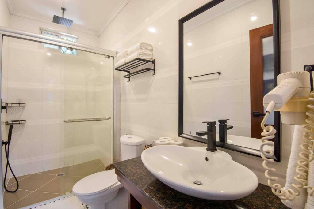 Casablanca Boracay 4 Bedroom Stn 1 With Private Pool Apartment Balabag (Boracay)