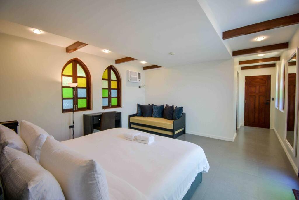 Casablanca Boracay 4 Bedroom Stn 1 With Private Pool *