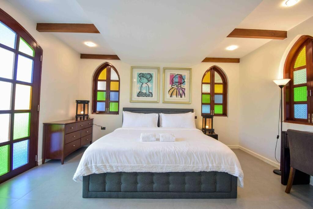 Casablanca Boracay 4 Bedroom Stn 1 With Private Pool