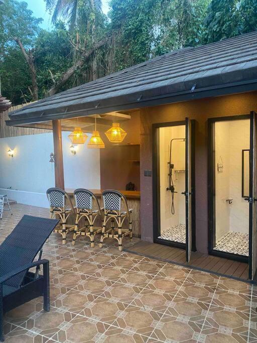 Apartment Casablanca Boracay 4 Bedroom Stn 1 With Private Pool